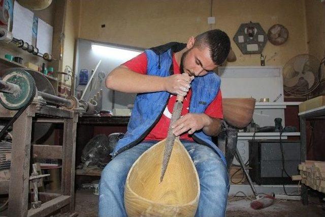 Türkiye Saz Dut Teknesini Samsun’dan Alıyor