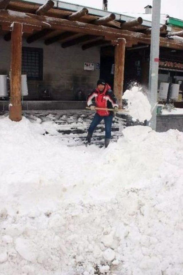 Erciyes Dağı Beyaza Büründü