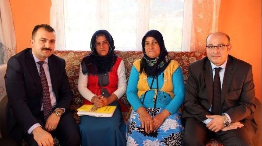 21 Yaşında Hem L&ouml;semiyi Yendi, Hem De Okuma-yazma &Ouml;ğrendi