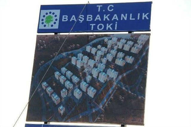 Toki Başkanı Örnek Projeyi İnceledi