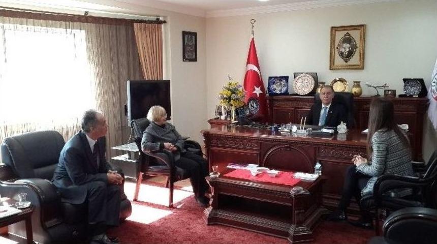 Esnaf Sarayı&rsquo;nda Alt Yapı Hazır, 5 Bin Esnafa Eğitim Verilecek