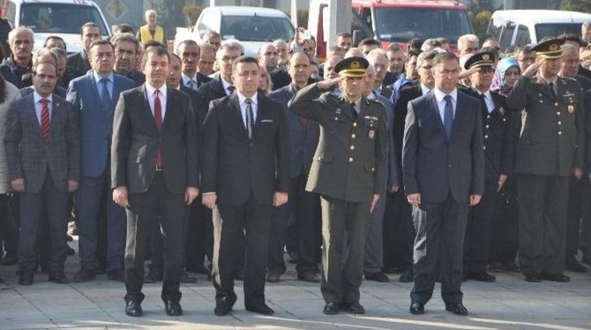 Atat&uuml;rk, Boz&uuml;y&uuml;k&rsquo;te De Anıldı