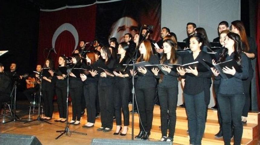 Atat&uuml;rk&rsquo;&uuml;n Sevdiği Şarkılar Seslendirildi