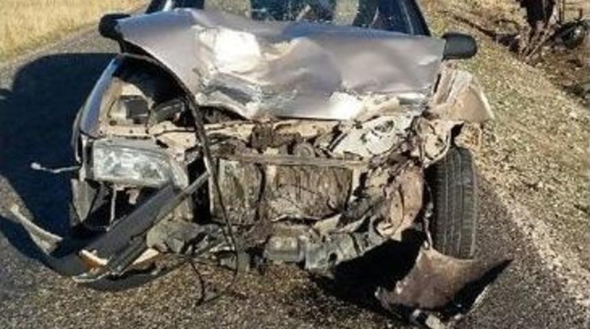 Ergani&rsquo;de Trafik Kazası: 8 Yaralı