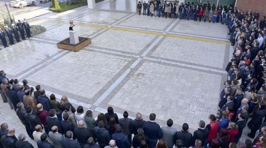 Tepebaşı Belediyesi Personeli De Ata&rsquo;yı Andı