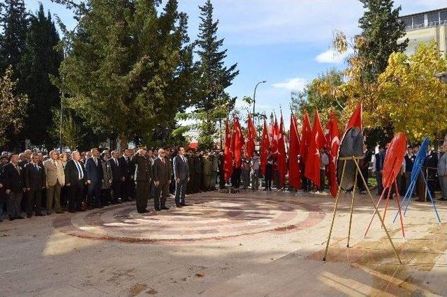 Besni İlçesinde Atatürk’ü Anma Programı Düzenlendi