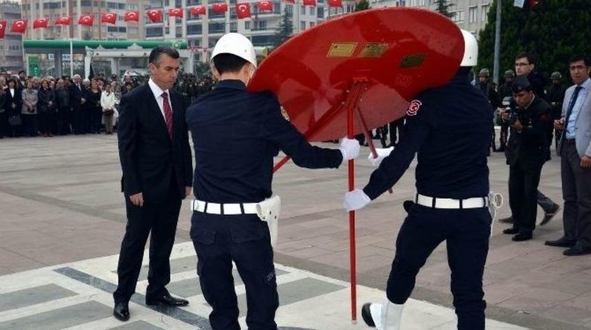 Atat&uuml;rk &Ouml;l&uuml;m&uuml;nen 77. Yılında Edremit&rsquo;te Anıldı