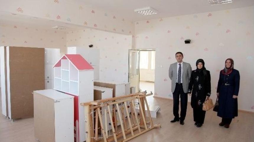 Adem, Bayanlar İ&ccedil;in &Ouml;zenle Hazırlanıyor