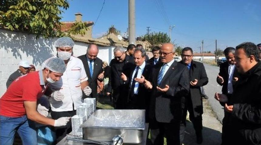 Ak Parti Akşehir Kadın Kollarından Aşure