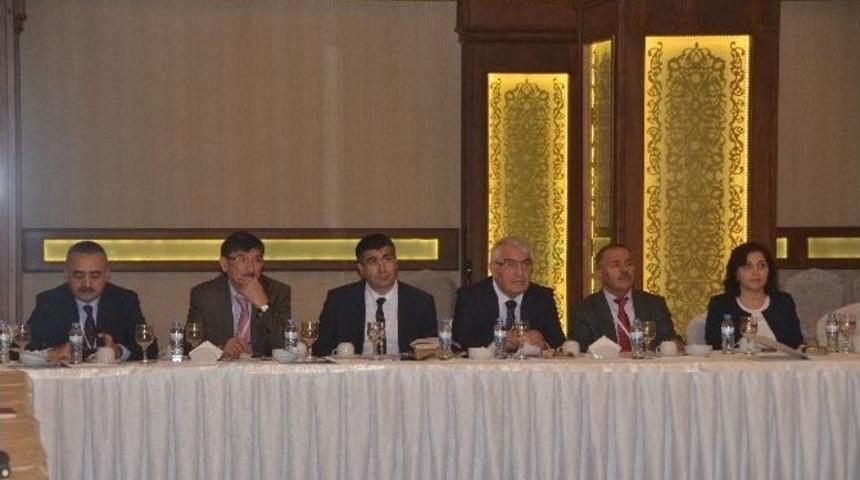 Aday Öğretmen Yetiştirme Çalıştayı Başladı