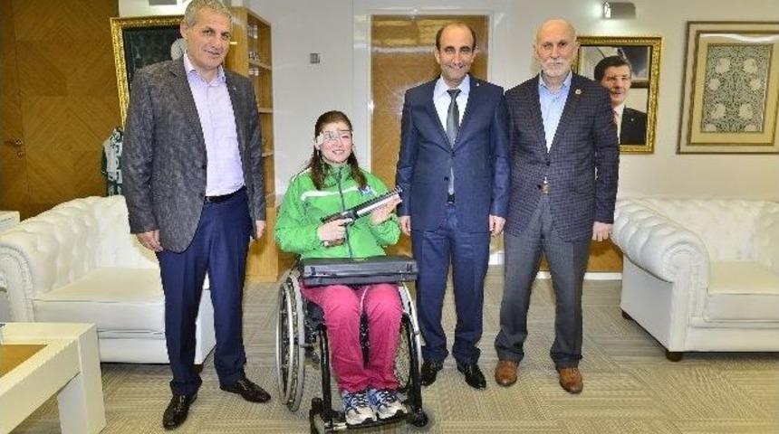 Olimpiyat Hedefini 12&rsquo;den Vurdu