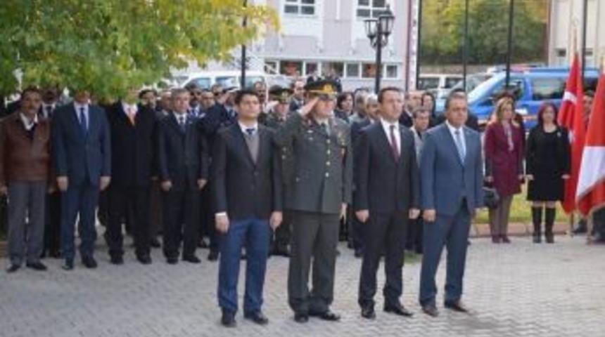 G&uuml;r&uuml;n&rsquo;de Ulu &Ouml;nder Atat&uuml;rk T&ouml;renle Anıldı