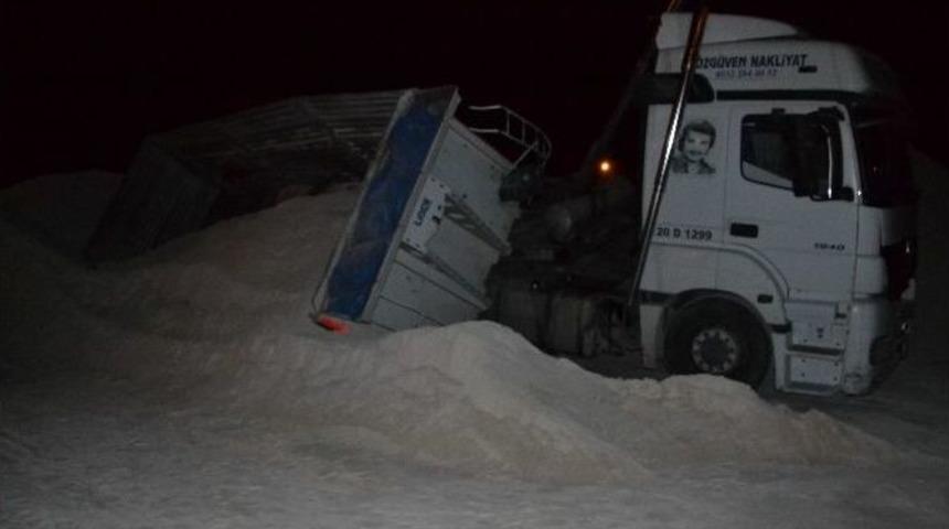 Hidroliği Boşalan Damper D&uuml;şt&uuml; Şof&ouml;r Yaralandı