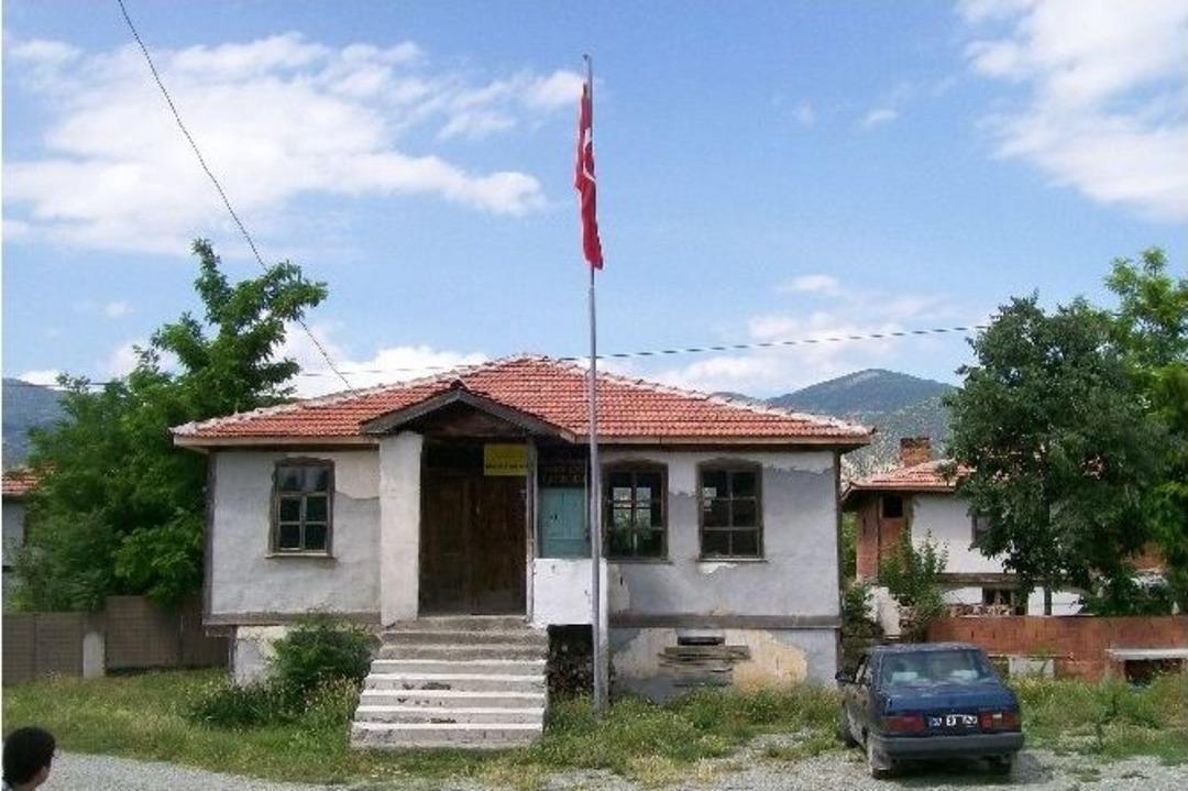 K&ouml;yl&uuml;ler Okullarına Sahip &Ccedil;ıktı