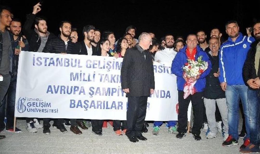 A Milli Takım, Katar Ve Yunanistan Ma&ccedil;ı Hazırlıklarına Başladı