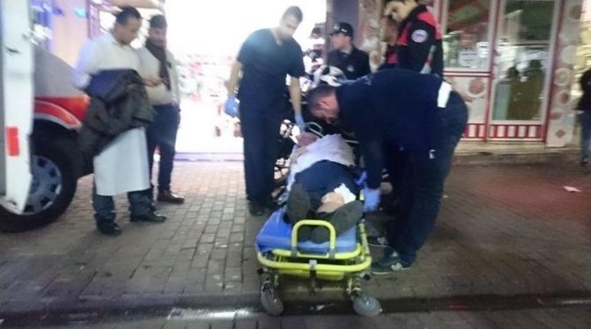 Kapı Sandı İş Yerinin Camına &Ccedil;arparak Yaralandı