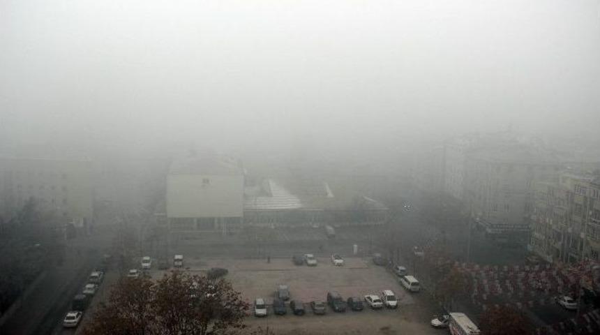 Yoğun Sis G&ouml;r&uuml;ş Mesafesini 5 Metreye D&uuml;ş&uuml;rd&uuml;