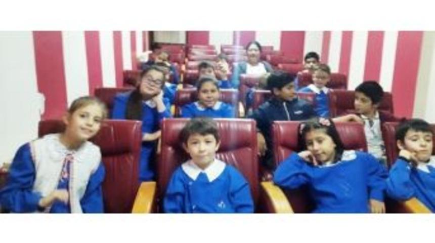 &Ccedil;ocuklar, Cepsinleri &Ccedil;ok Sevdi