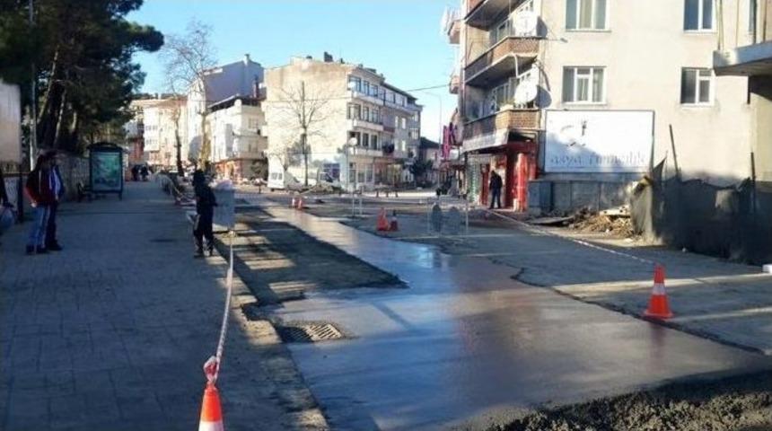 Ak&ccedil;akoca&rsquo;da Yağmur Suyu Baskınlarını &Ouml;nlemek İ&ccedil;in &Ccedil;alışma Yapılıyor