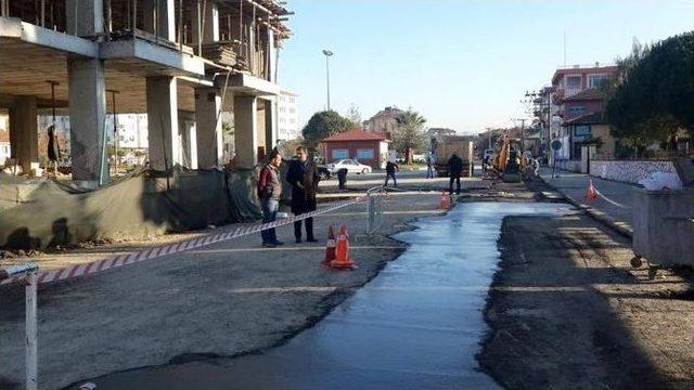 Akçakoca’da Yağmur Suyu Baskınlarını Önlemek İçin Çalışma Yapılıyor