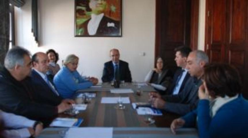 Kaymakam Nazlı, Doğu İllerinden G&ouml;&ccedil; Beklendiğini Belirterek, Provokasyon Uyarısı Yaptı