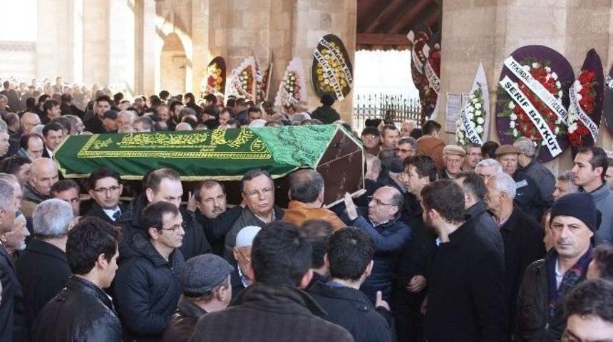 Ak Parti Edirne Milletvekili Rafet Sezen&rsquo;in Annesi Hacı Fatma Sezen Son Yolculuğuna Uğurlandı