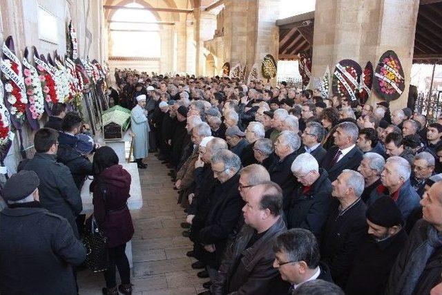 Ak Parti Edirne Milletvekili Rafet Sezen’in Annesi Hacı Fatma Sezen Son Yolculuğuna Uğurlandı