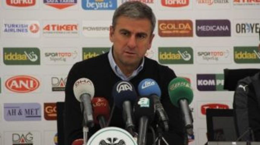 Hamza Hamzaoğlu Bursaspor&rsquo;da Mağlubiyetle Başladı
