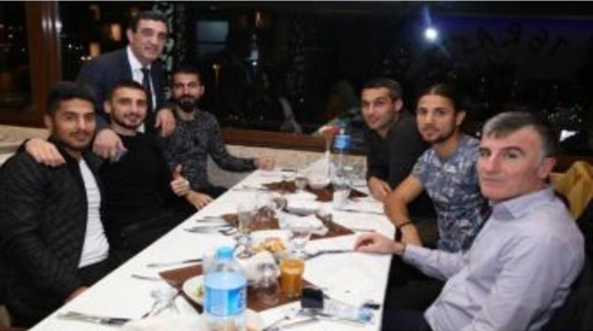 Bandırmaspor Moral Yemeğinde Buluştu