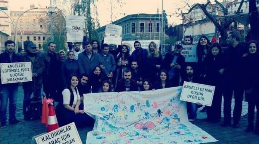 Sokaktan Ge&ccedil;enleri Teste Tabi Tuttular