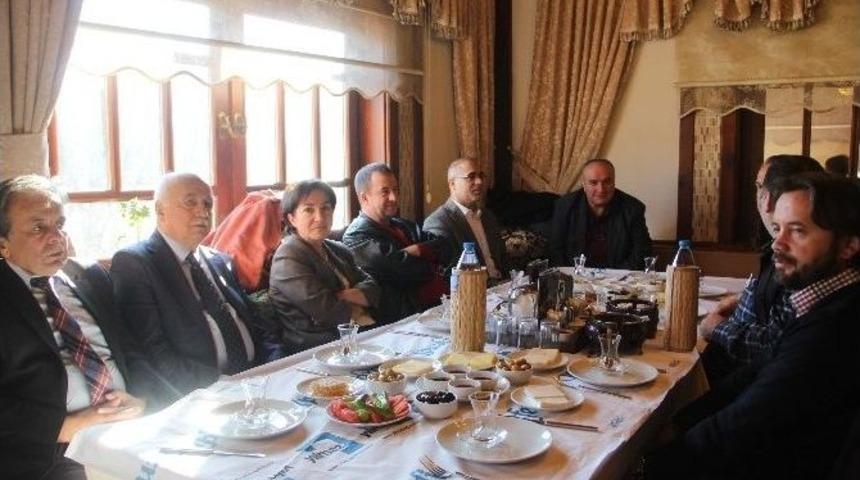 T&uuml;rk Ocakları&rsquo;ndan 3. Geleneksel Birlik Kahvaltısı