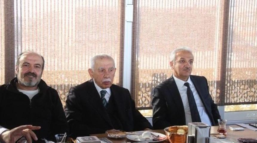 Başkan Başsoy Esnafların Sorunlarını Yerinde Dinliyor