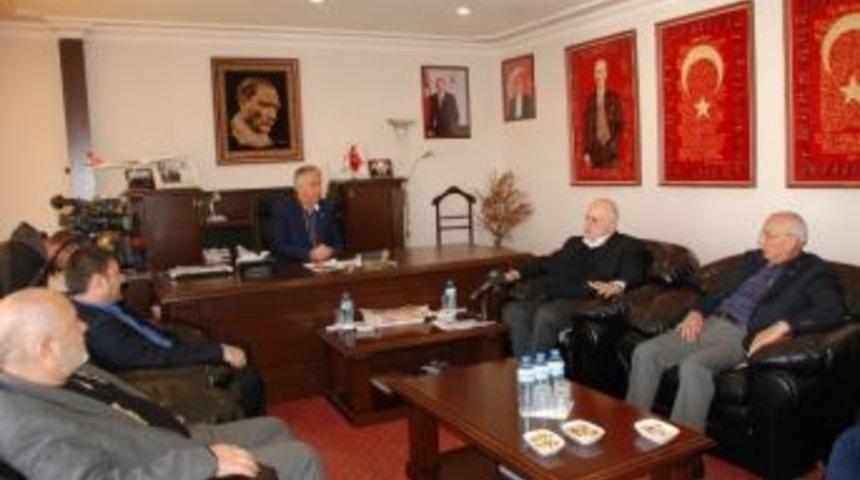 Tbmm Plan Ve B&uuml;t&ccedil;e Komisyon Başkanı S&uuml;reyya Sadi Bilgi&ccedil;, Isparta Ticaret Ve Sanayi Odası Başkanı Ş&uuml;kr&uuml; Başdeğirmen&rsquo;i Ziyaret Etti.