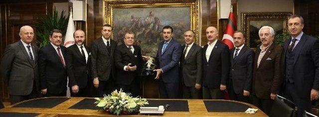 Bakan T&uuml;fenkci&rsquo;den &rsquo;g&uuml;mr&uuml;klerde Otomasyon&rsquo; A&ccedil;ıklaması 1