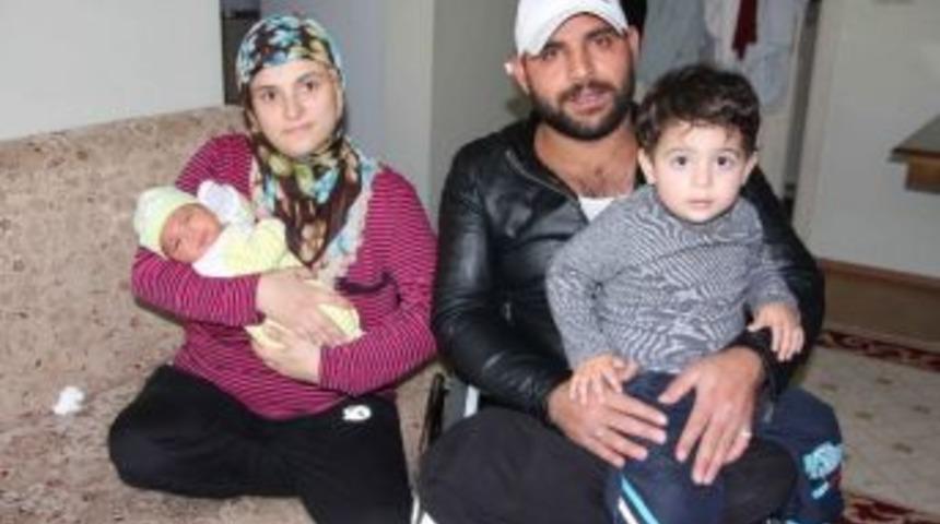 Tedavi İ&ccedil;in Gittikleri Rehabilitasyon Merkezinde Evlendiler