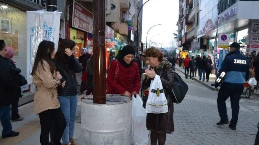 &Uuml;nl&uuml; Mankenler Biga&rsquo;da Podyuma &Ccedil;ıktı