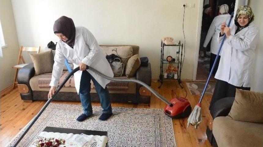 Ortahisar Belediyesinden Yaşlılara Ve Hastalara Şefkat Eli