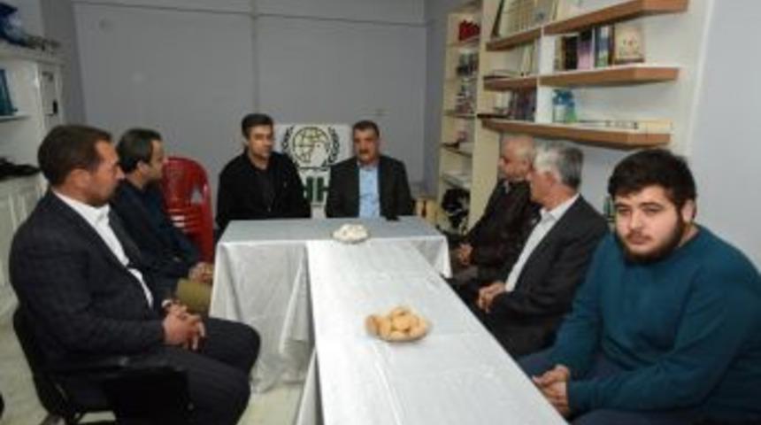 Başkan G&uuml;rkan, İhh&rsquo;yı Ziyaret Etti