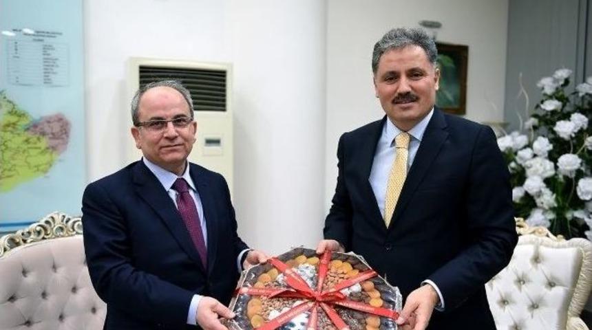 Hsyk Heyetinden, Başkan &Ccedil;akır&rsquo;a Ziyaret