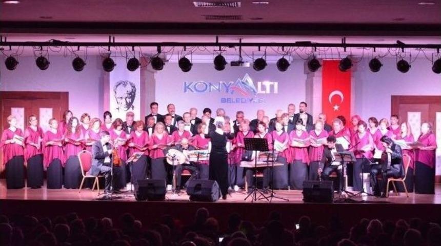 Konyaaltı&rsquo;nda Zeki M&uuml;ren Gecesi