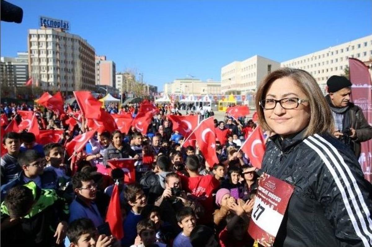 T&uuml;rkiye Gaziantep&rsquo;in Kurtuluş Koşusunda Buluştu