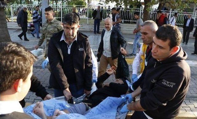 Antalya&rsquo;da Sokak Ortasında Silahlı Saldırı 2