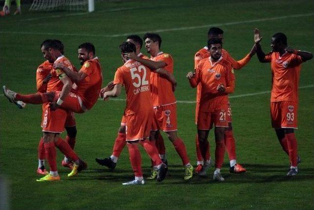 Adanaspor Galibiyet Serisini Sürdürüyor