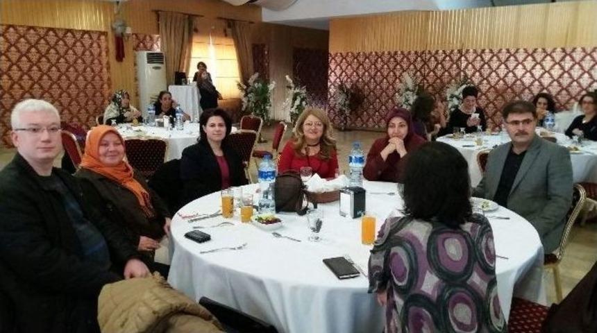 Veliler &Ouml;ğrencilerin İyiliği İ&ccedil;in Yiyip İ&ccedil;ti