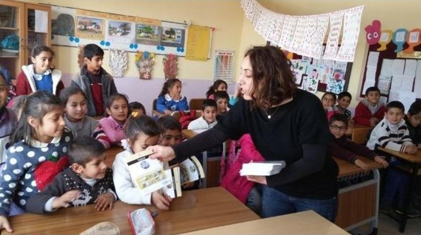 Edremit Halk K&uuml;t&uuml;phanesi&rsquo;nde Okuma Etkinliği