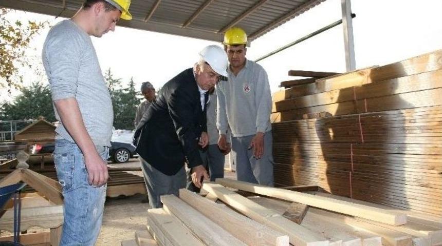 D&ouml;şemealtı Belediyesi&rsquo;nin At&ouml;lyelerinde &Uuml;retim İki Katına &Ccedil;ıktı
