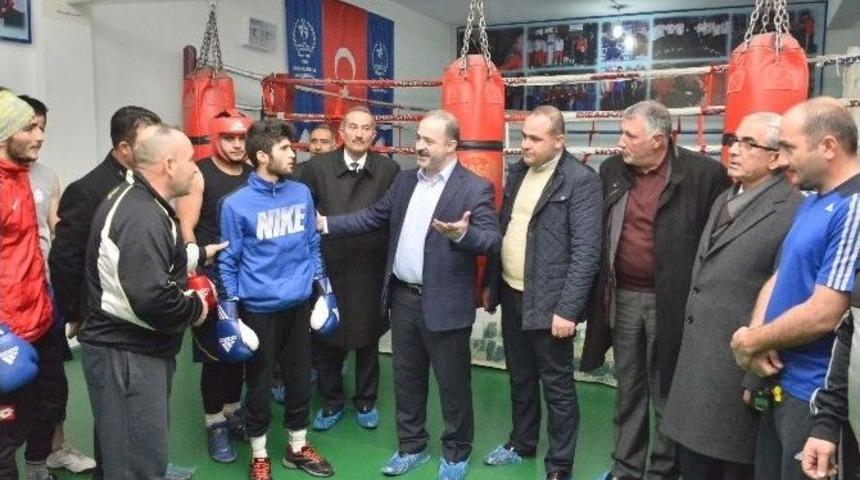 Tuşba Belediyesi Spor Kul&uuml;b&uuml; Boks Takımı T&uuml;rkiye Finallerinde