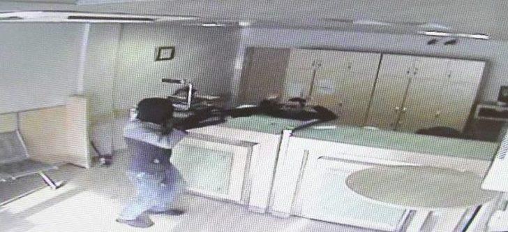 Kadın Şalvarıyla Ptt Soygunu Kamerada G5