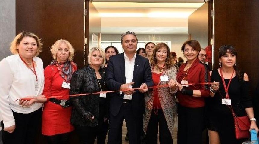 Başkan Uysal, Üniversite Öğrencileri Yararına Açılan Kermes’e Katıldı