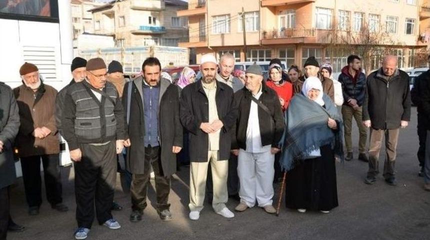 Nevşehir&rsquo;de 2015 Yılının Son Umrecileri Uğurlandı